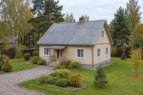 Ремонт шифера 90 м² в Балашихе — замена 8 потрескавшихся листов и герметизация трещин на остальных